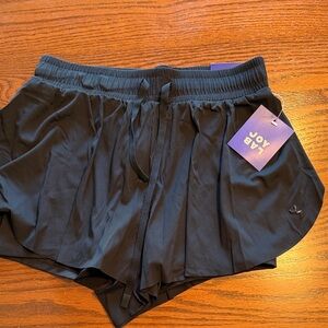 Joylab mid rise light weight shorts size small NWT #226